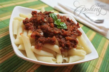 Penne with Mushroom Bolognese - main