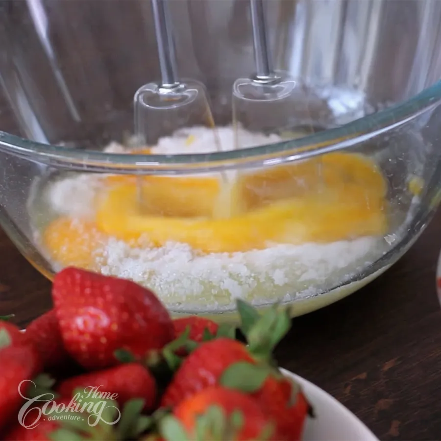 Strawberry Swiss Roll - step11