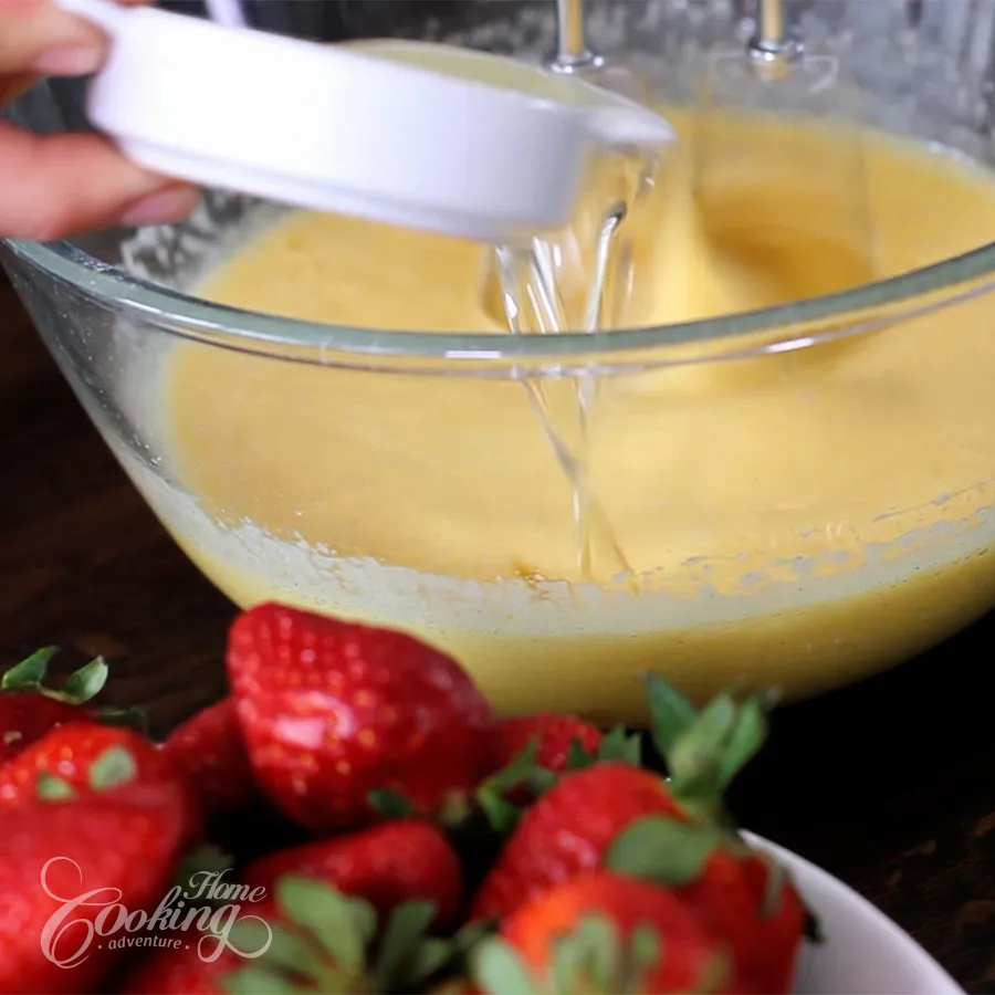 Strawberry Swiss Roll - step12