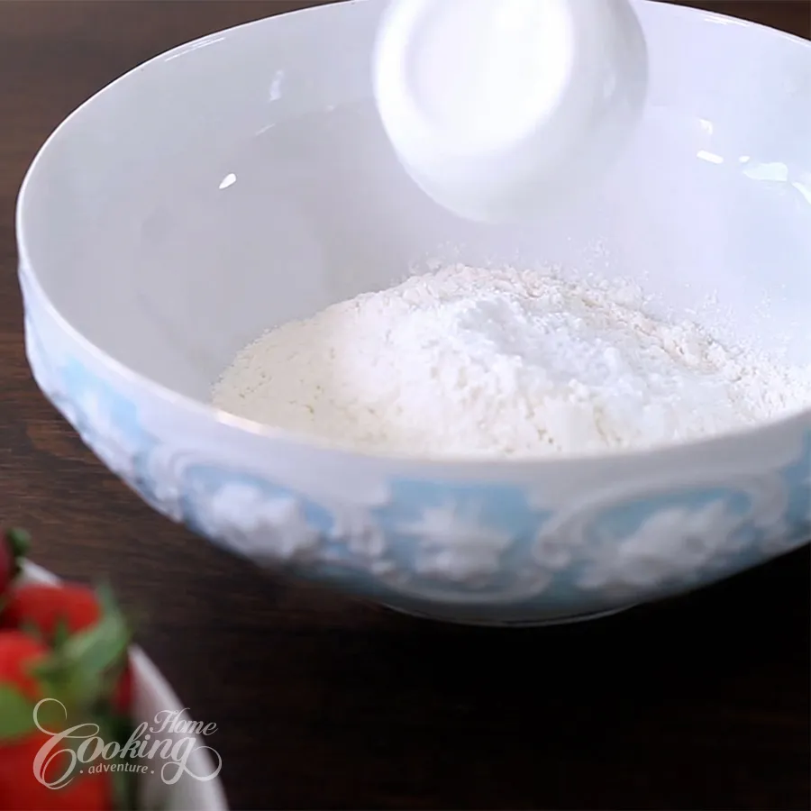 Strawberry Swiss Roll - step7