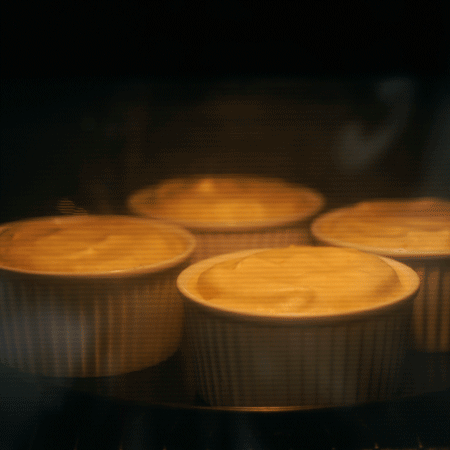 vanilla-souffle-oven