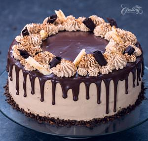 Tort de Clătite cu Ciocolată