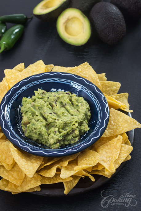 Perfect Guacamole with Tortilla Chips