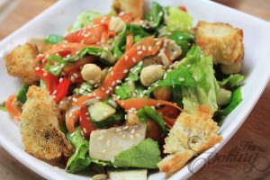 mushroom salad with bread croutons
