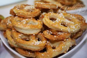 one serving of Pretzels