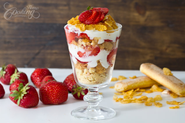 Strawberry Parfait - Easy Kid-Friendly Recipes