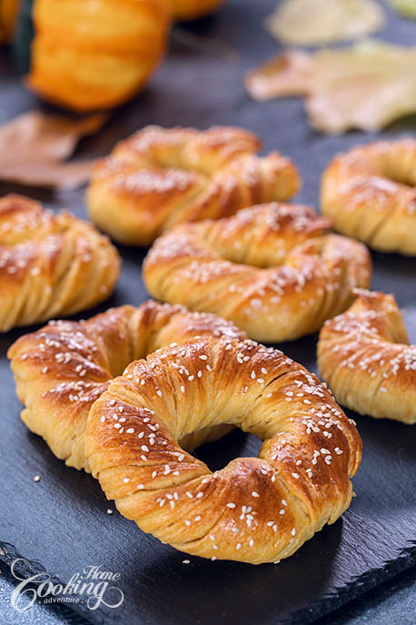 Twisted Pumpkin Bagels Vertical