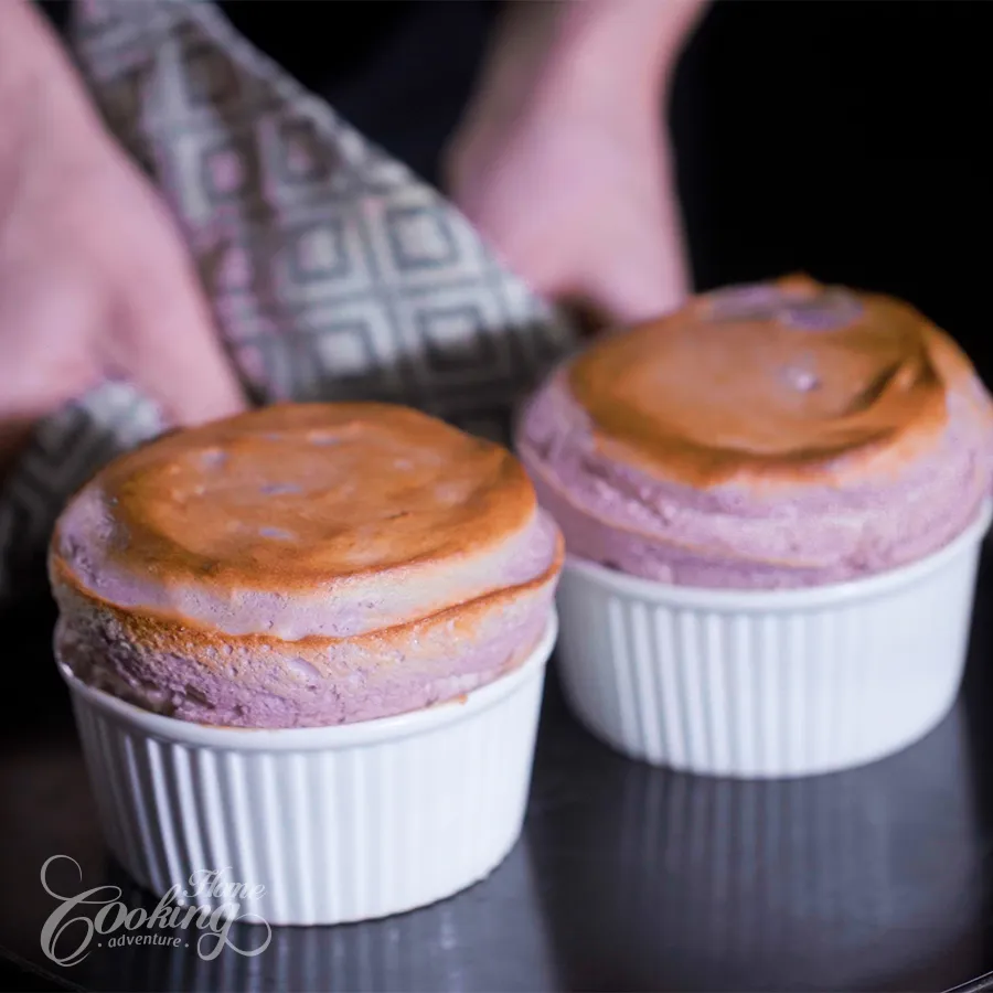 raspberry souffle - step38