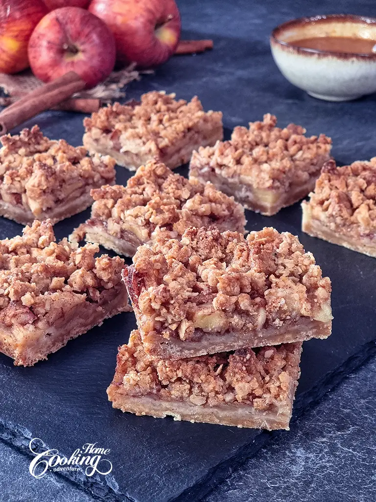 Apple Pie Bars - Easy Apple Bars