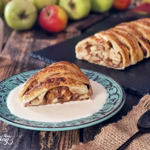 Quick Apple Strudel with Puff Pastry