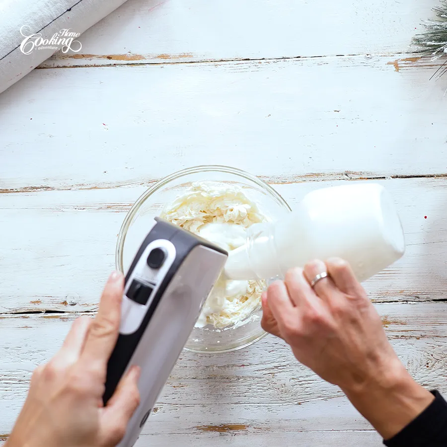 christmas-raspberry-cake-roll-step2