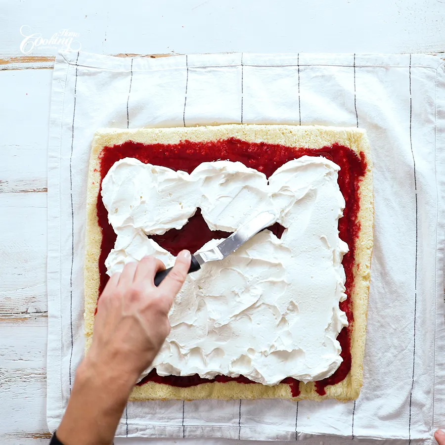 christmas-raspberry-cake-roll-step20