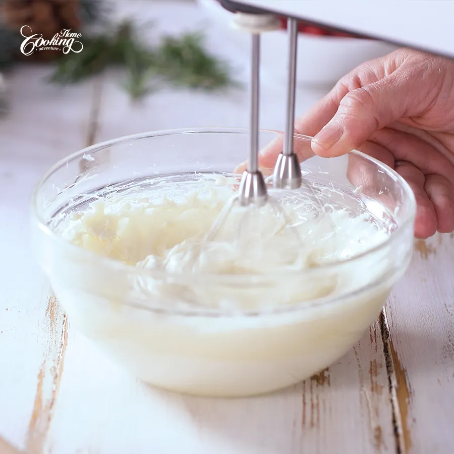 christmas-raspberry-cake-roll-step27