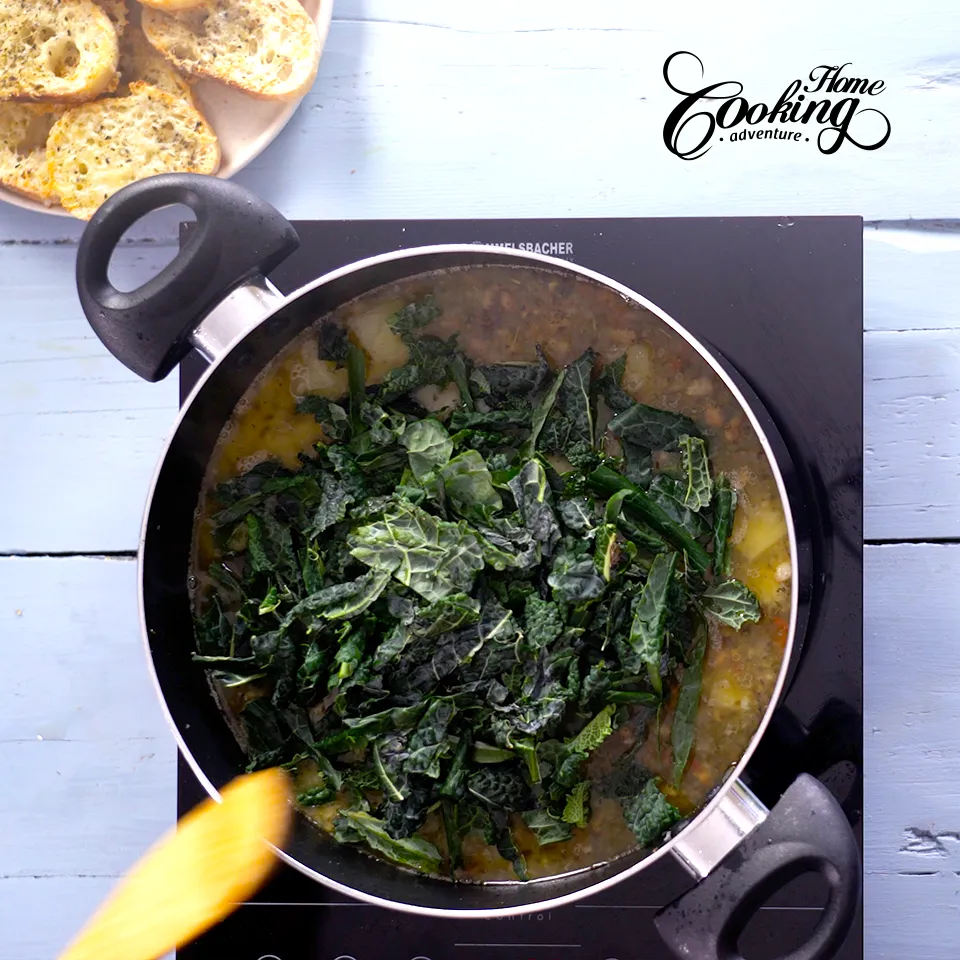 Zuppa Toscana - step 7 add kale and cream