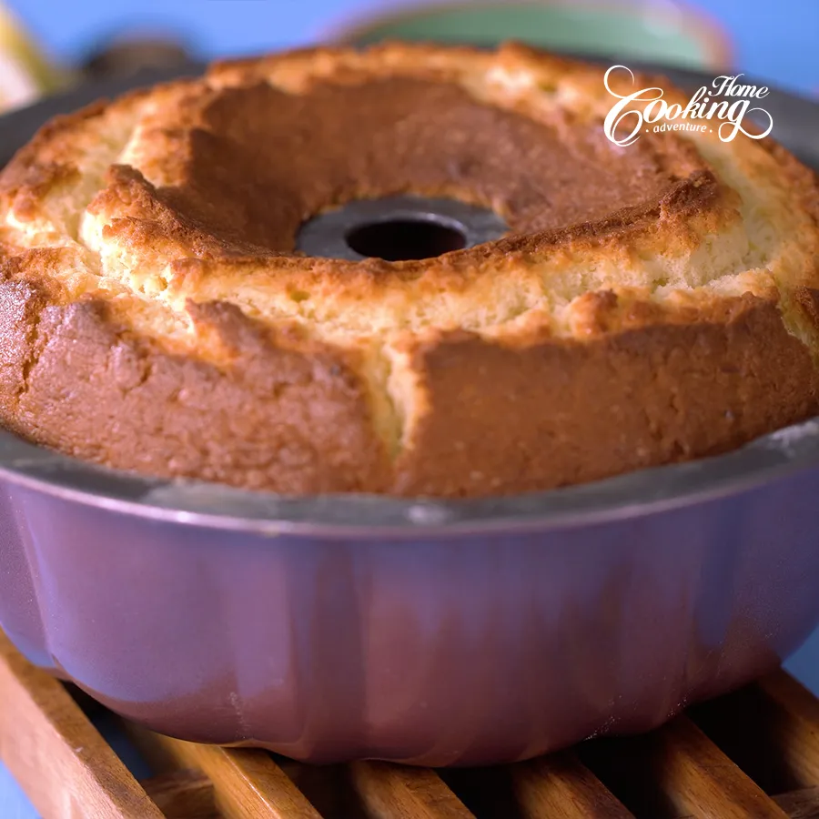 Lemon Bundt Cake with Lemon Glaze-step12