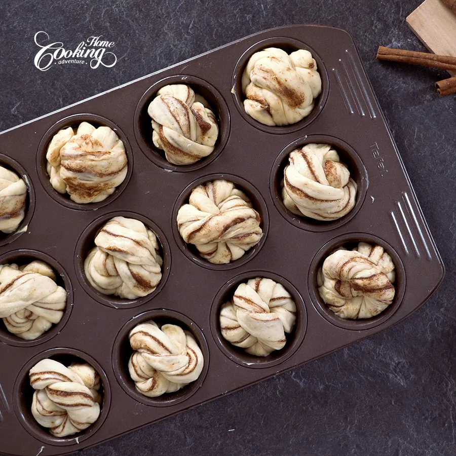 twisted-cinnamon-rolls-step31