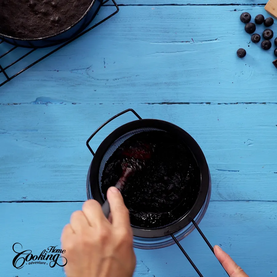 blueberry sauce - step 2