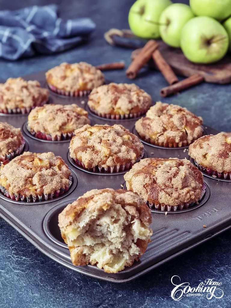 Apple Crumble Muffins