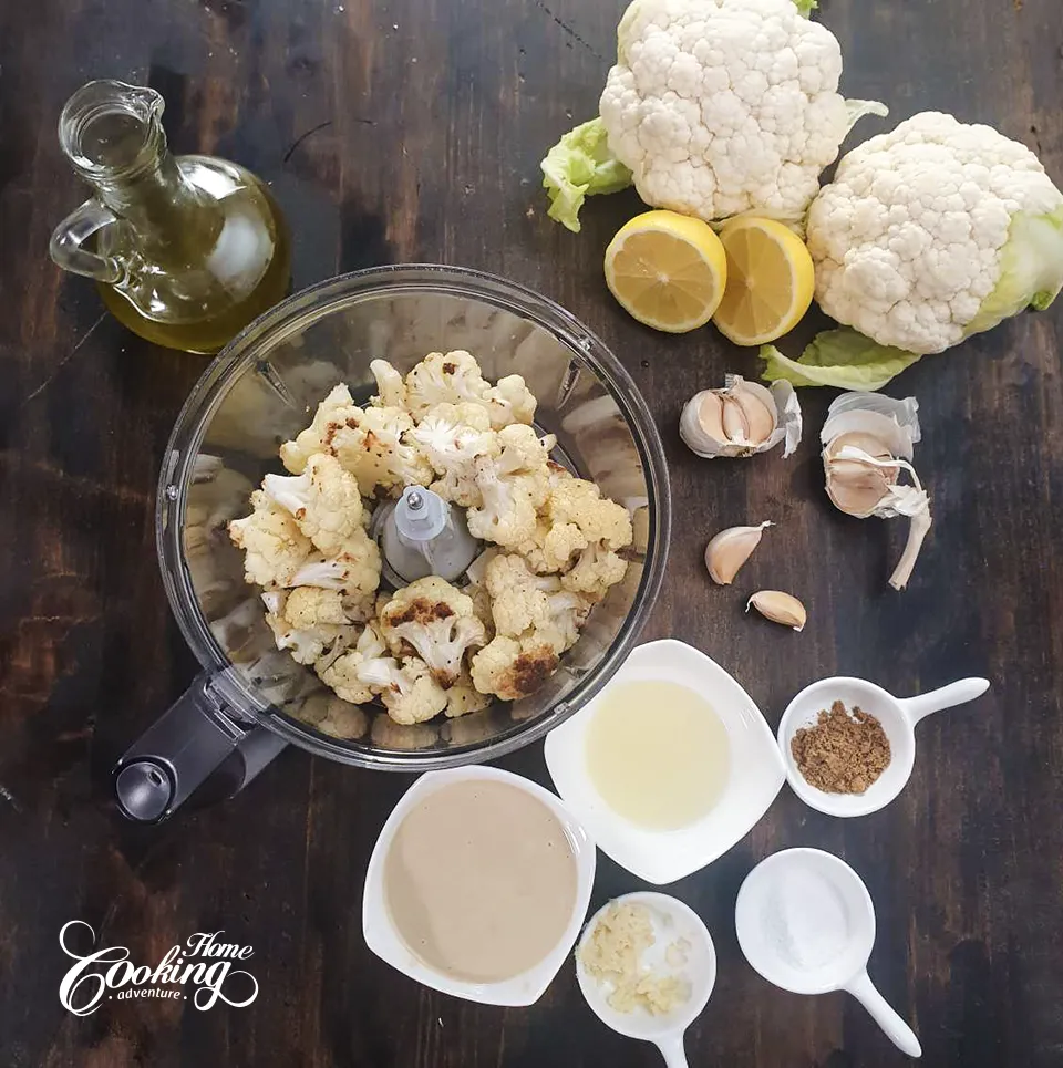 prepare the hummus in the processor