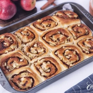 Apple Cinnamon Rolls