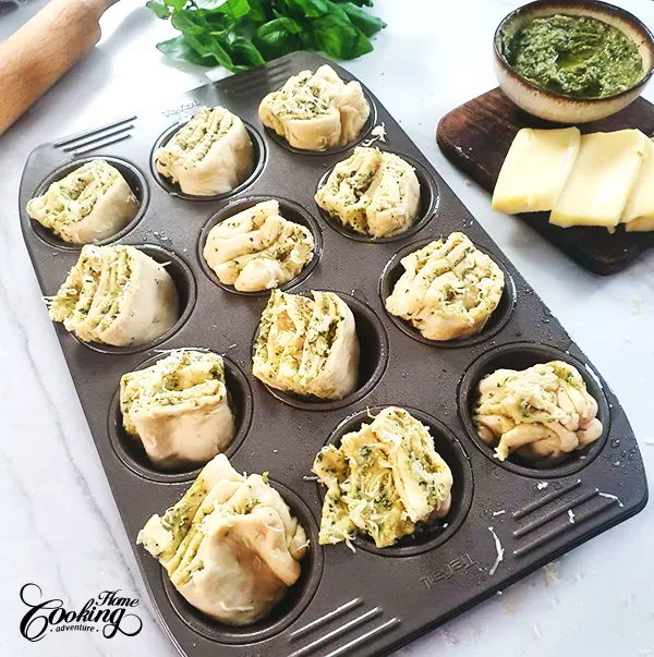 cheese and pesto fantails - step13