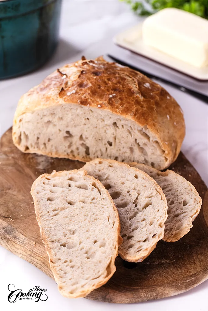 Easy No-Knead Bread - crispy crust - airy crumb