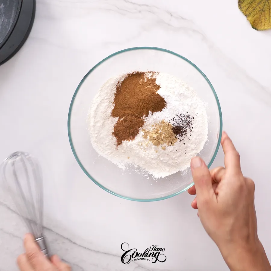 Pumpkin Cream Cheese Crumb Cake - prepare the pumpkin cake batter step 4