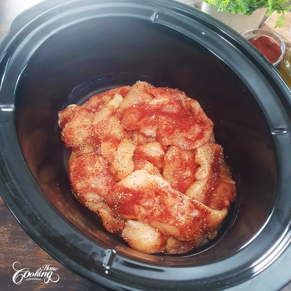 slow cooker - crockpot chicken breast recipe - place the chicken on crockpot