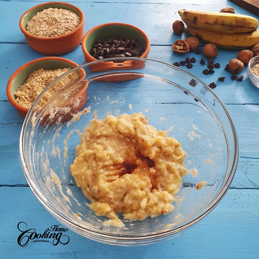 Healthy Banana Oatmeal Cookies - steps4