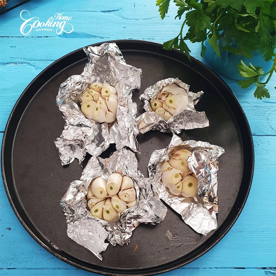 Roasted Garlic Cream Soup - step1