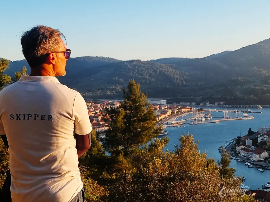 Sailing in Croatia - Sunset and Sails Skipper