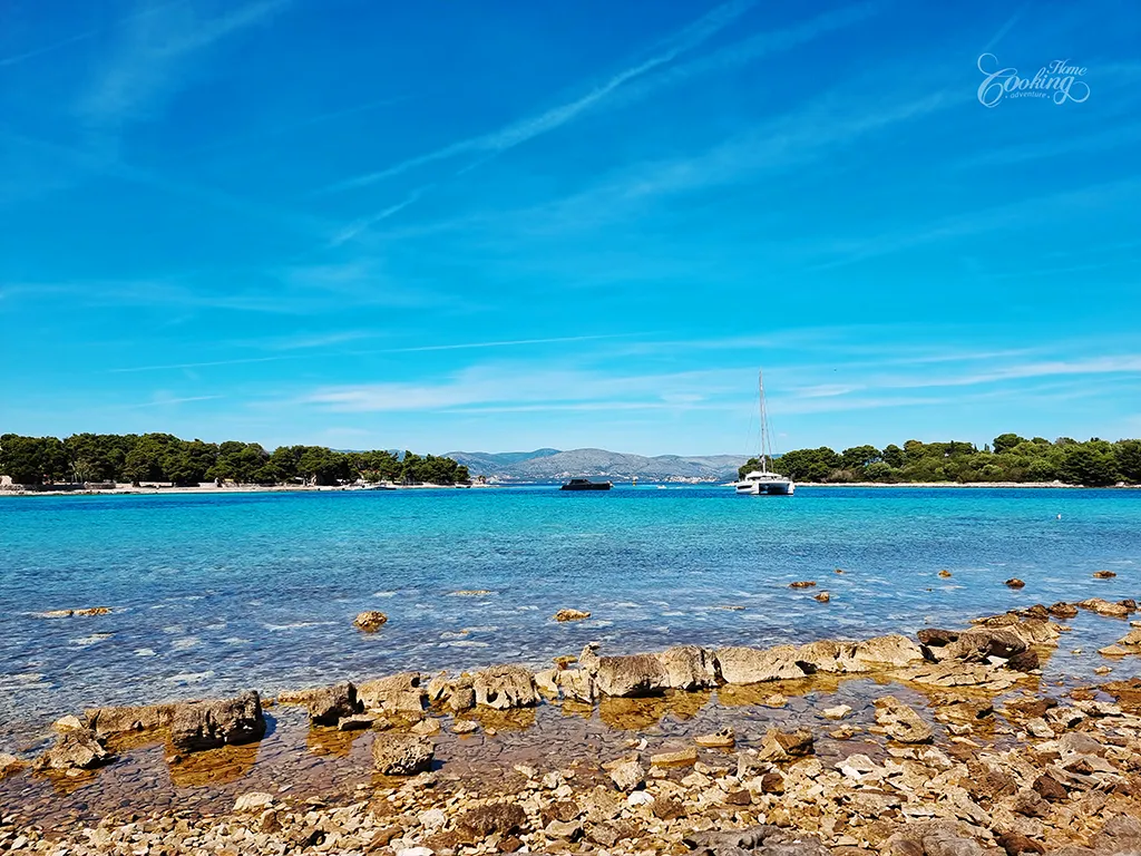 Sailing in Croatia - Blue Lagoon 2