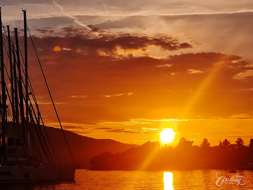 Sailing in Croatia - Stari Grad 4
