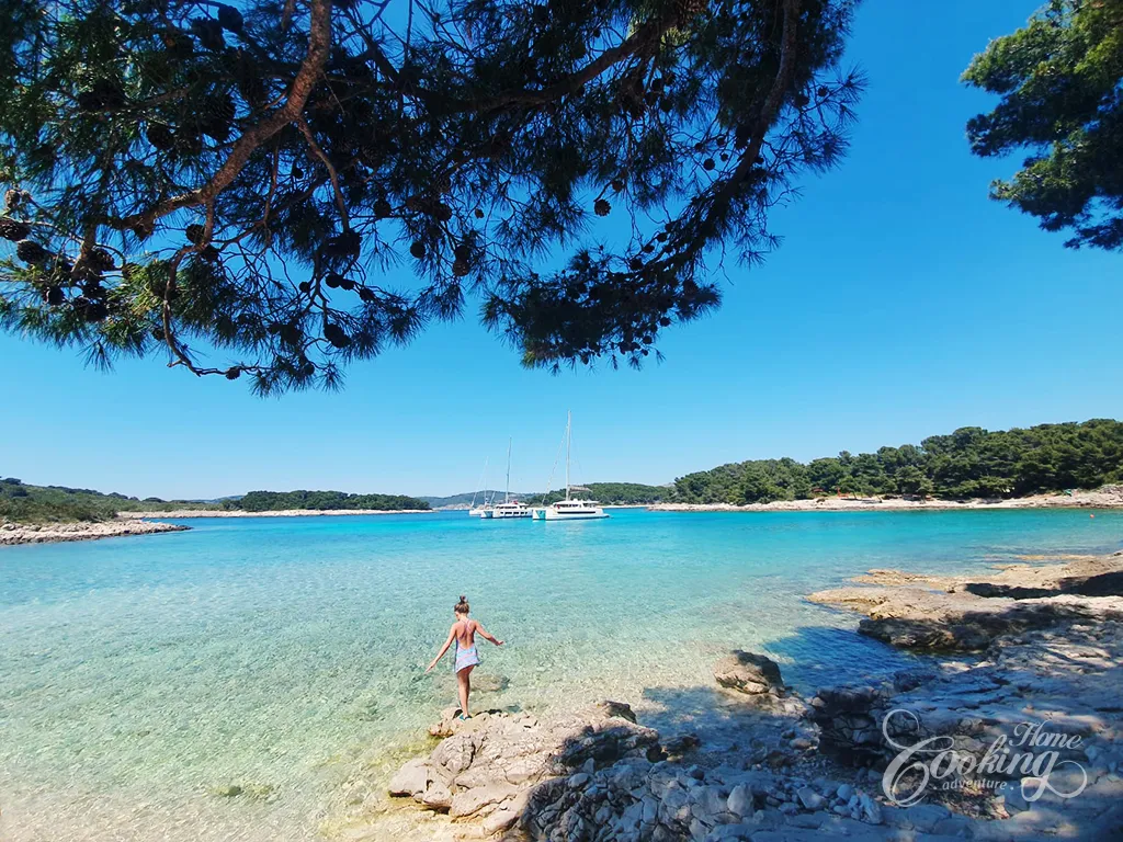 Sailing in Croatia - Mlini Beach 3