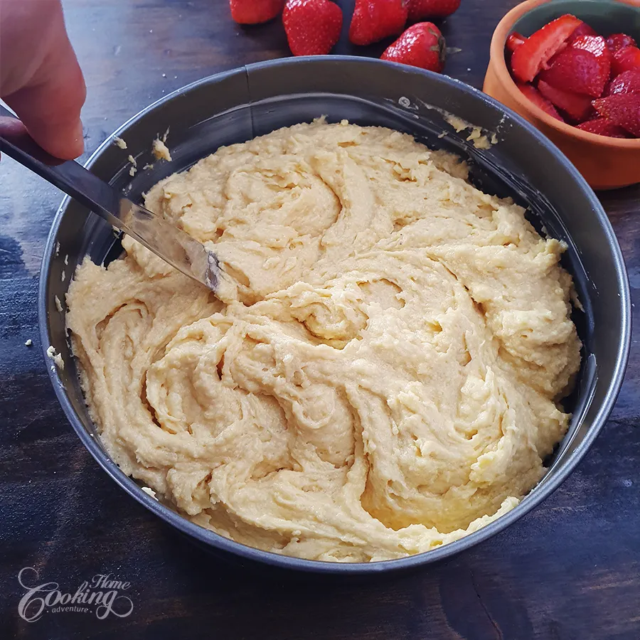 Strawberry Frangipane Cake - step20