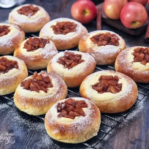 Apple Cream Cheese Buns