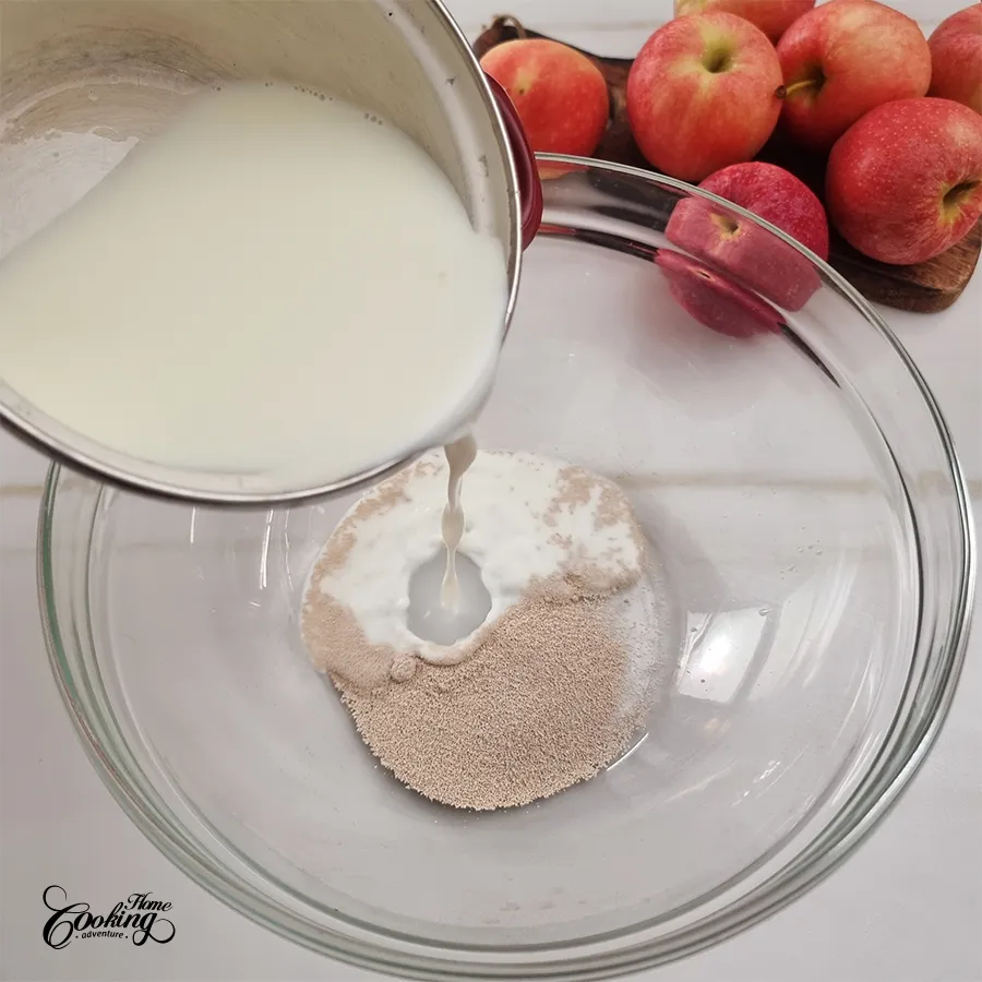 Apple Cream Cheese Buns - step1