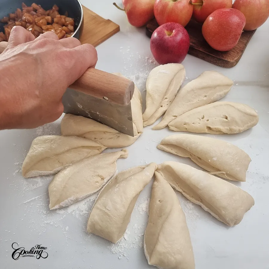 Apple Cream Cheese Buns - step19