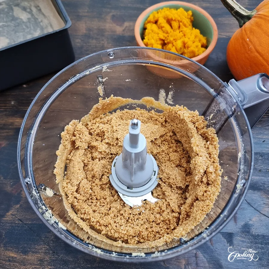 Pumpkin Cheesecake Bars - step3