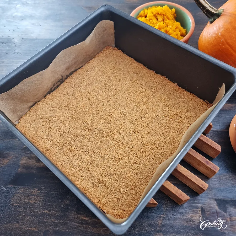 Pumpkin Cheesecake Bars - step6