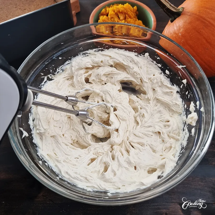 Pumpkin Cheesecake Bars - step9