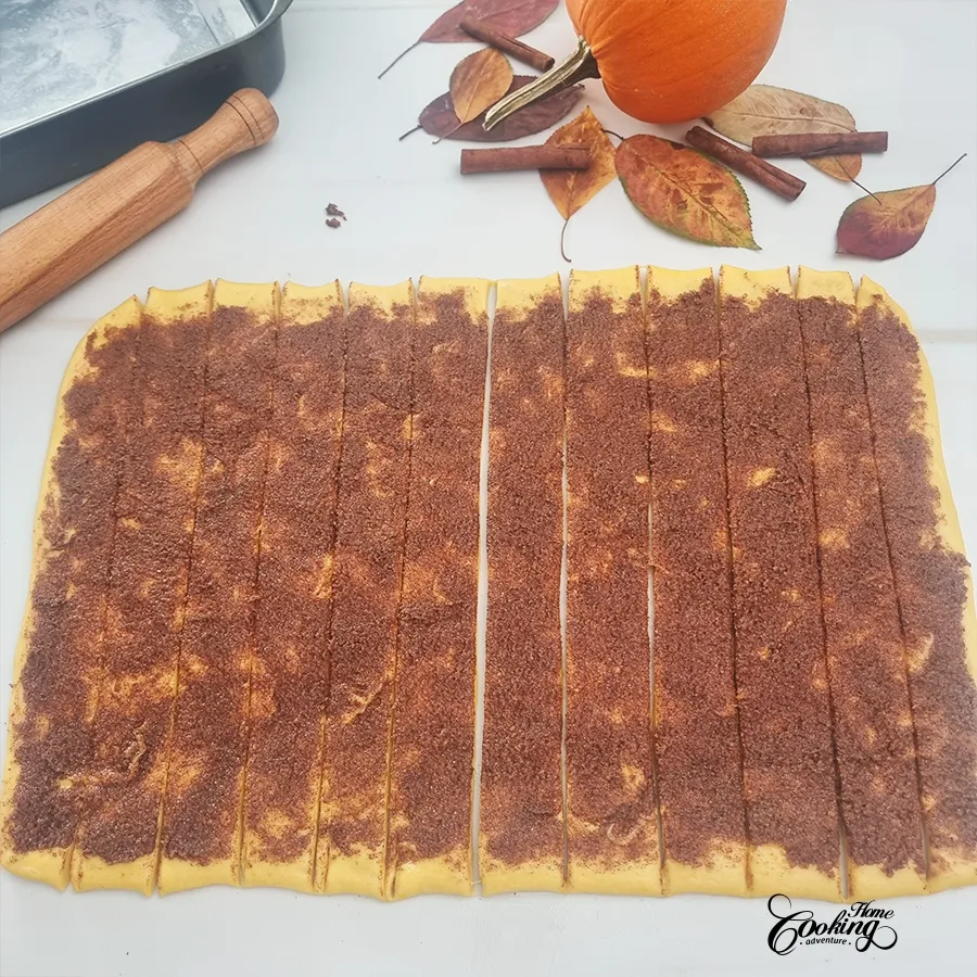 pumpkin cinnamon rolls - step15