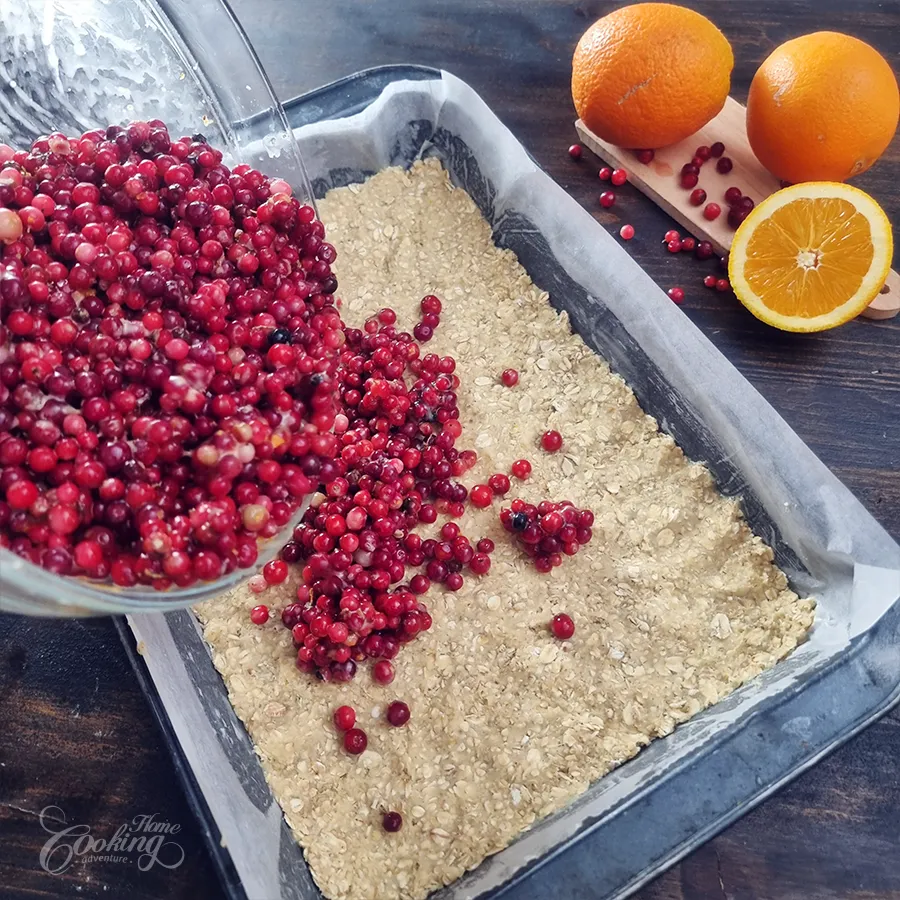 cranberry crumble bars - step11