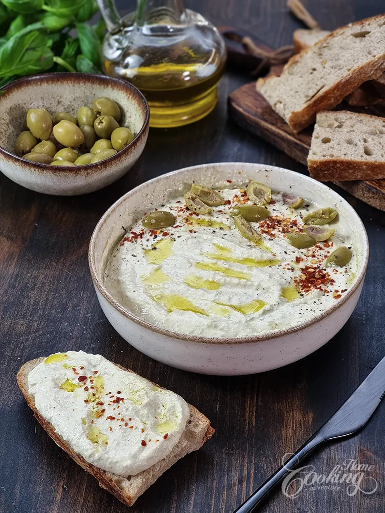 Tartinade d’olives et de feta aux olives vertes