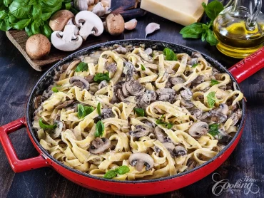 Creamy Mushroom Pasta