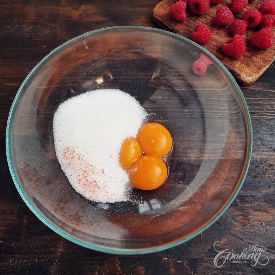 Raspberry Vanilla Custard Cake - step1